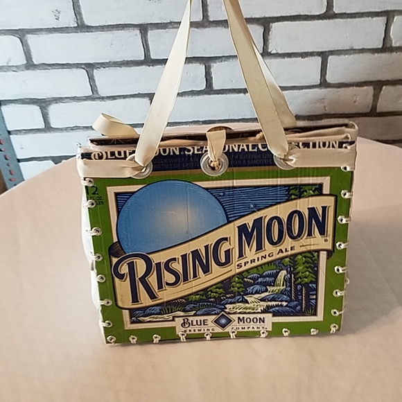 Purse - Picture 3 of 4